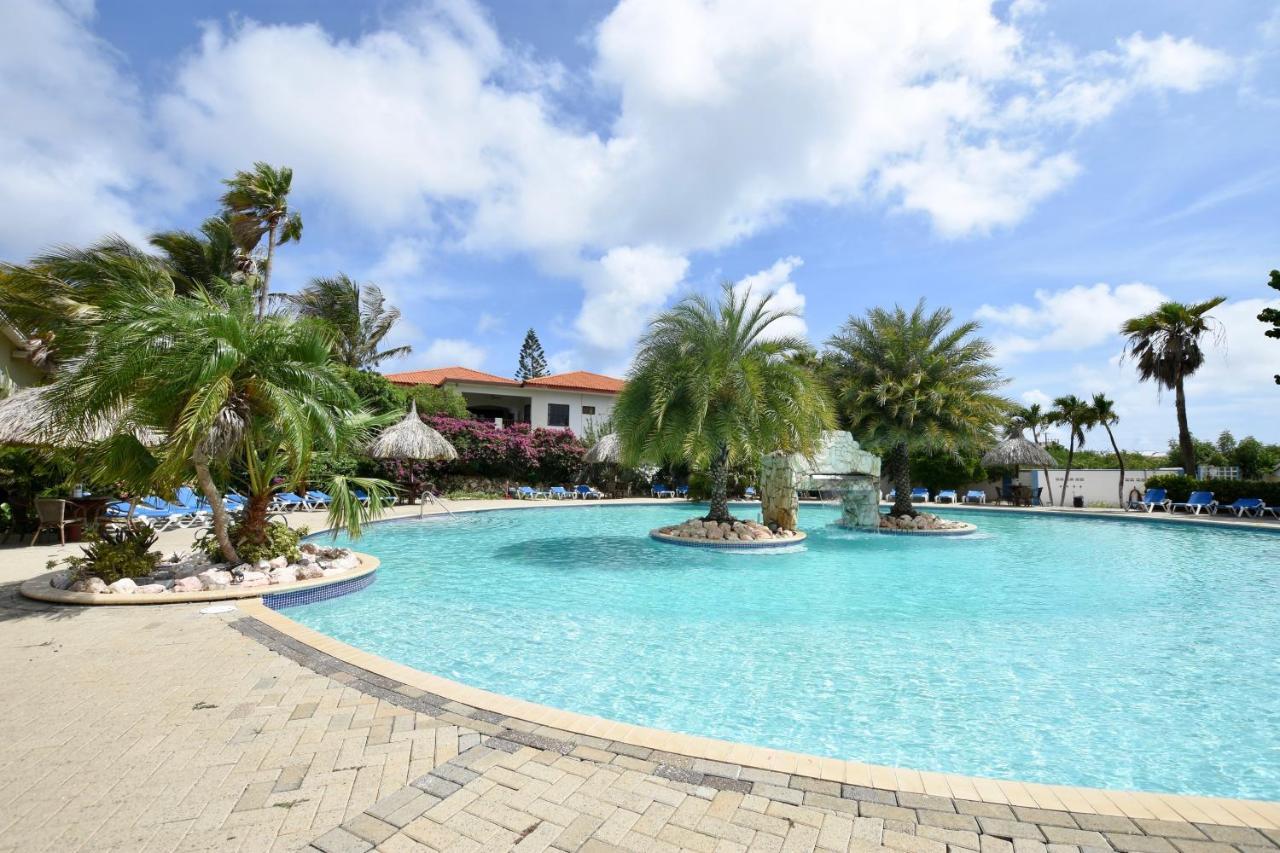 Seru Coral Apartment Willemstad Exterior photo